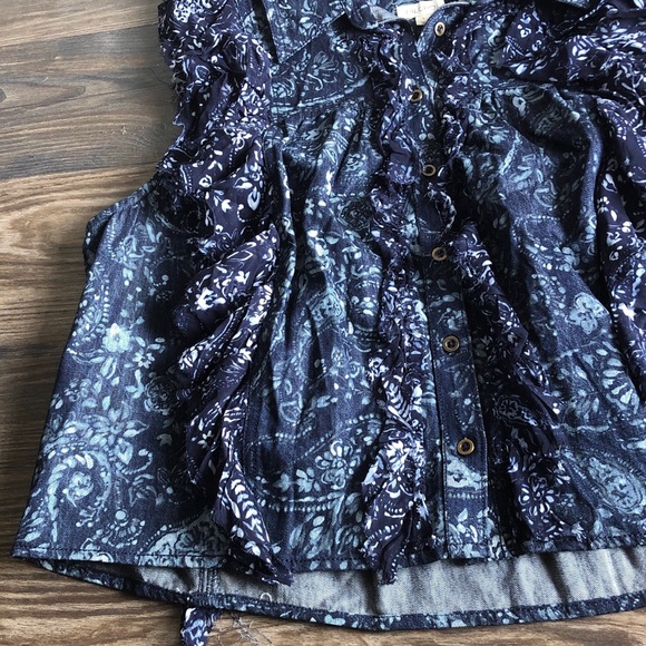 Pilcro Sleeveless Ruffle Denim Blouse Button Front Distressed Paisley - Picture 4 of 16